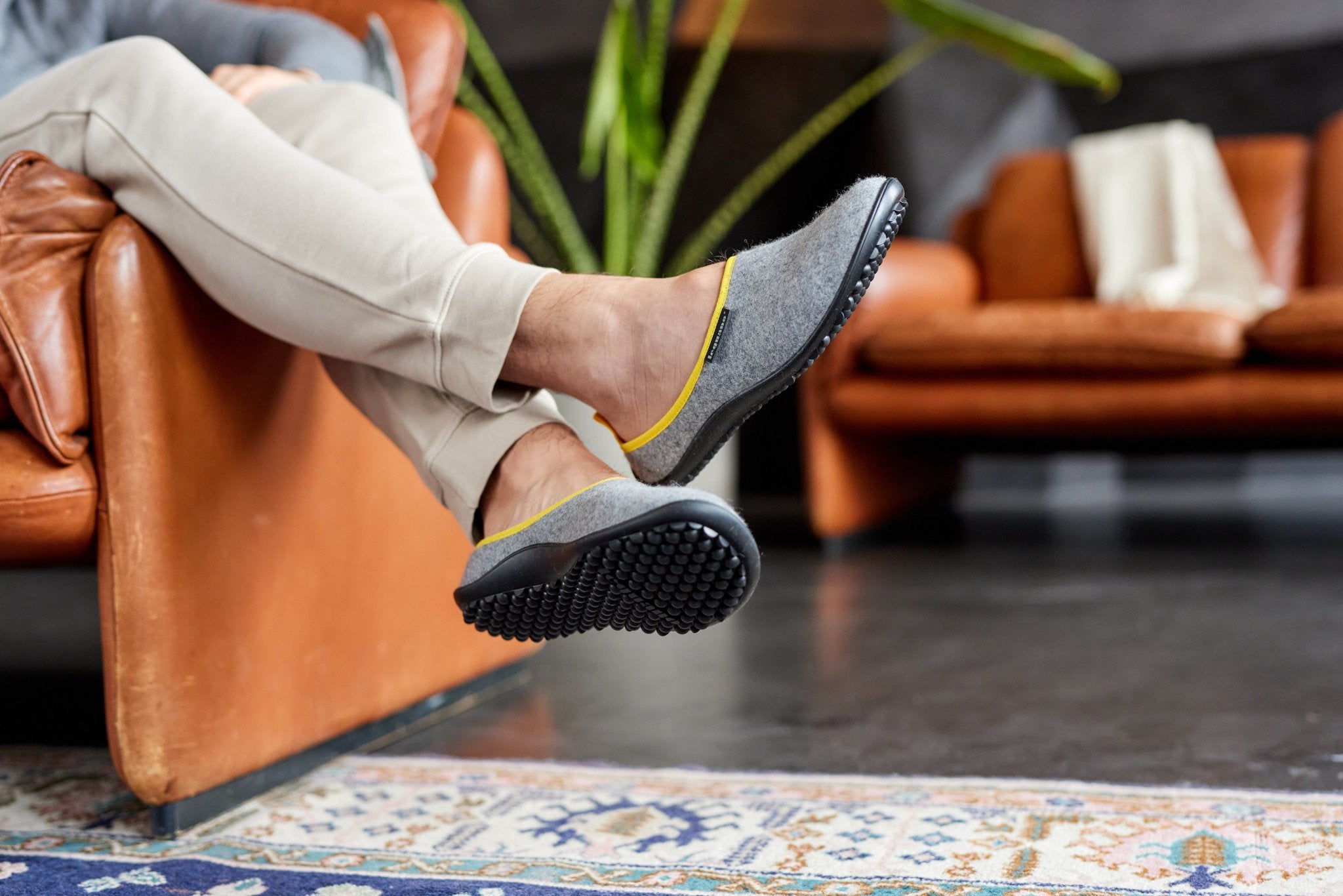 Acasa Slipper Yellow Trim - Barefoot Shoe Store