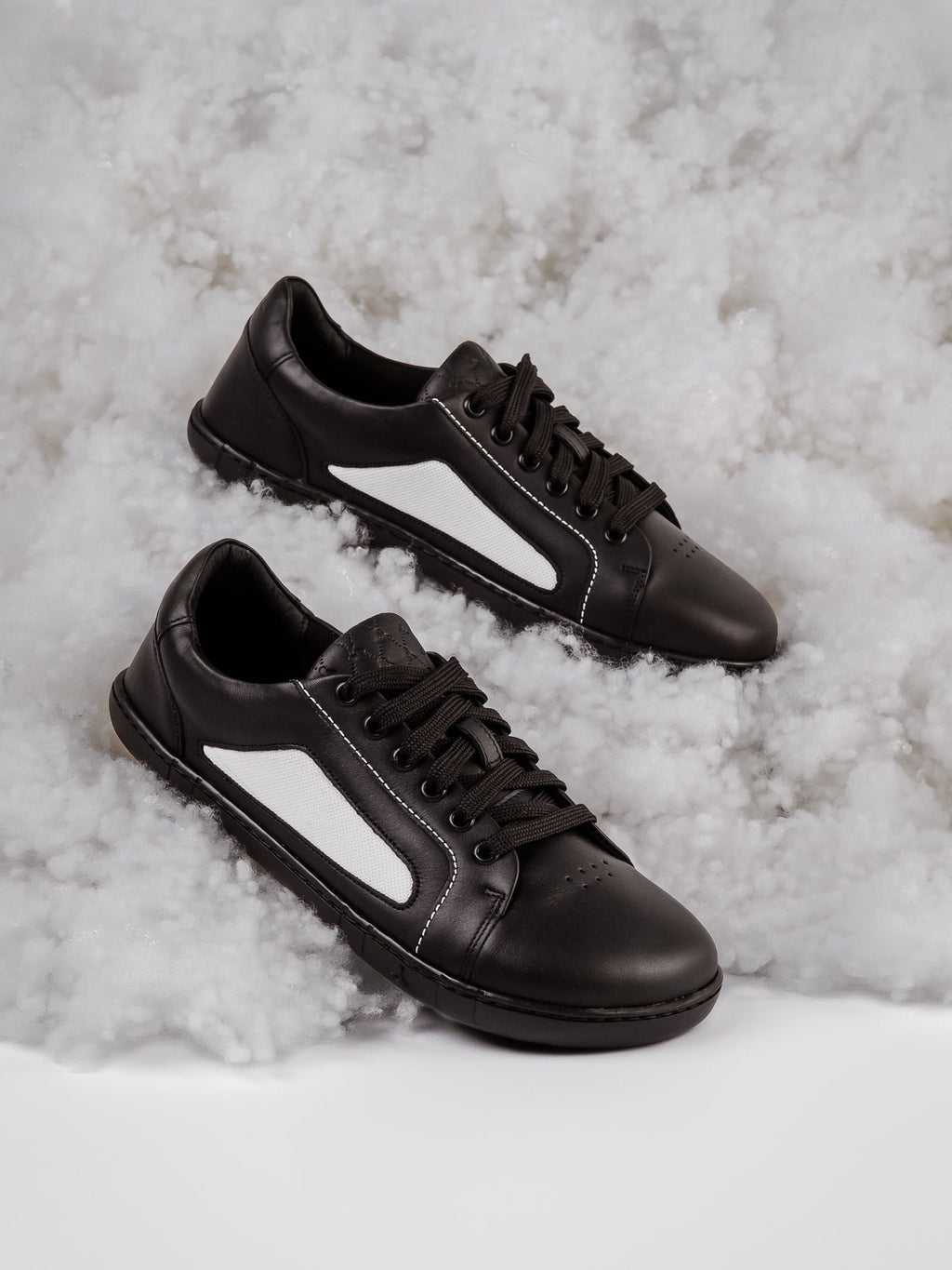 Antal Aire B&W - Barefoot Shoe Store