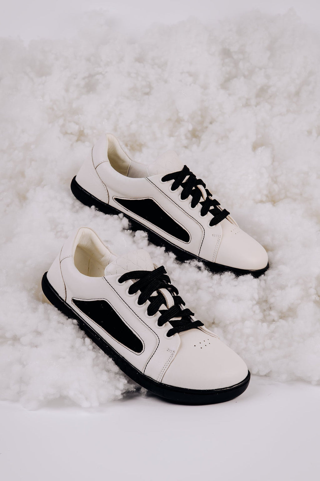 Antal Aire W&B - Barefoot Shoe Store