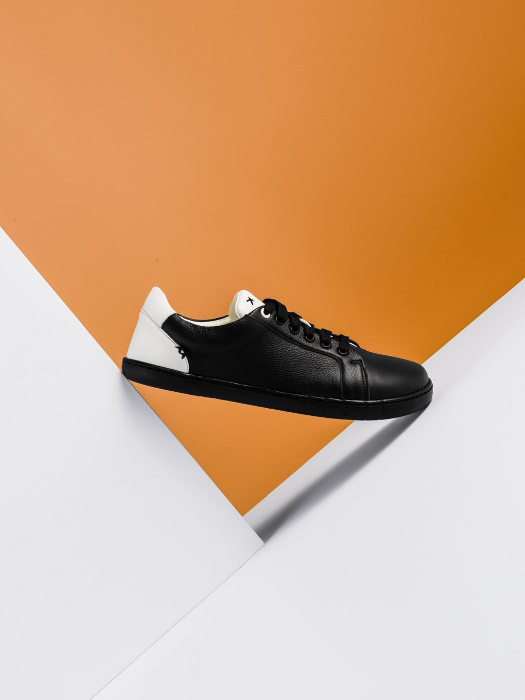Antal Camino B&W - Barefoot Shoe Store
