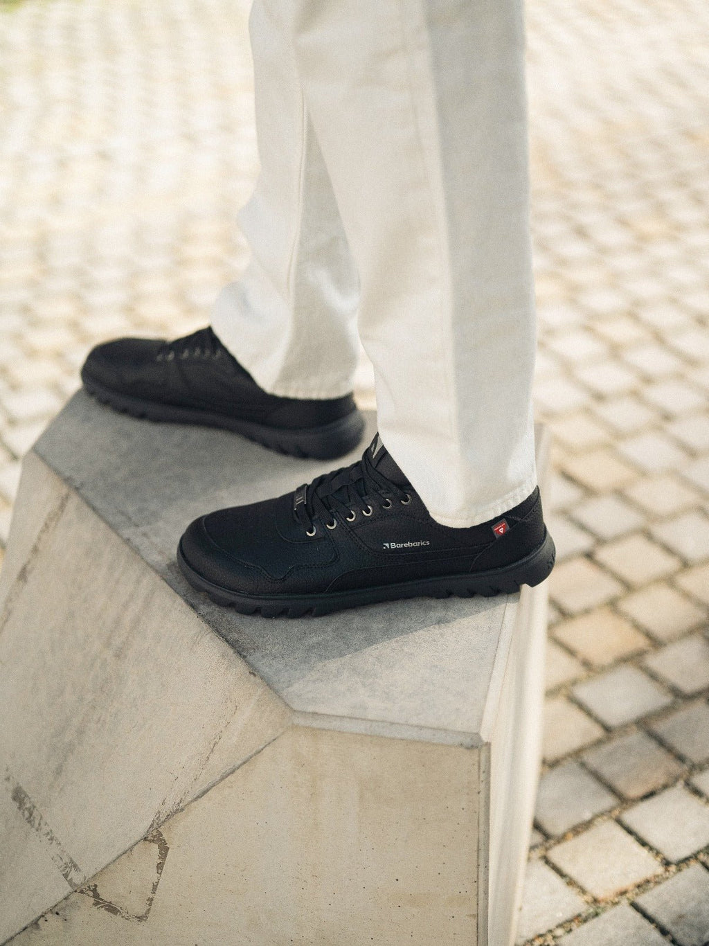 Barefoot Sneakers Barebarics Zing Frost - All Black - Barefoot Shoe Store