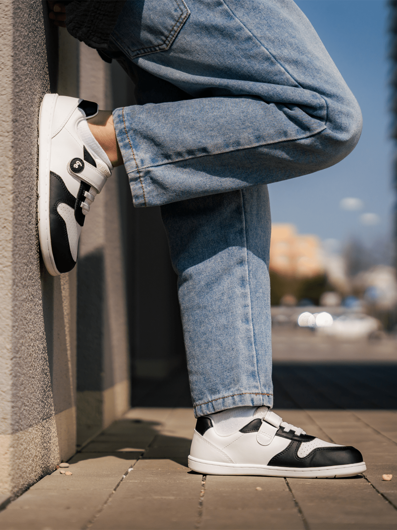 Kids barefoot sneakers Be Lenka Scoot Kids - White & Black - Barefoot Shoe Store